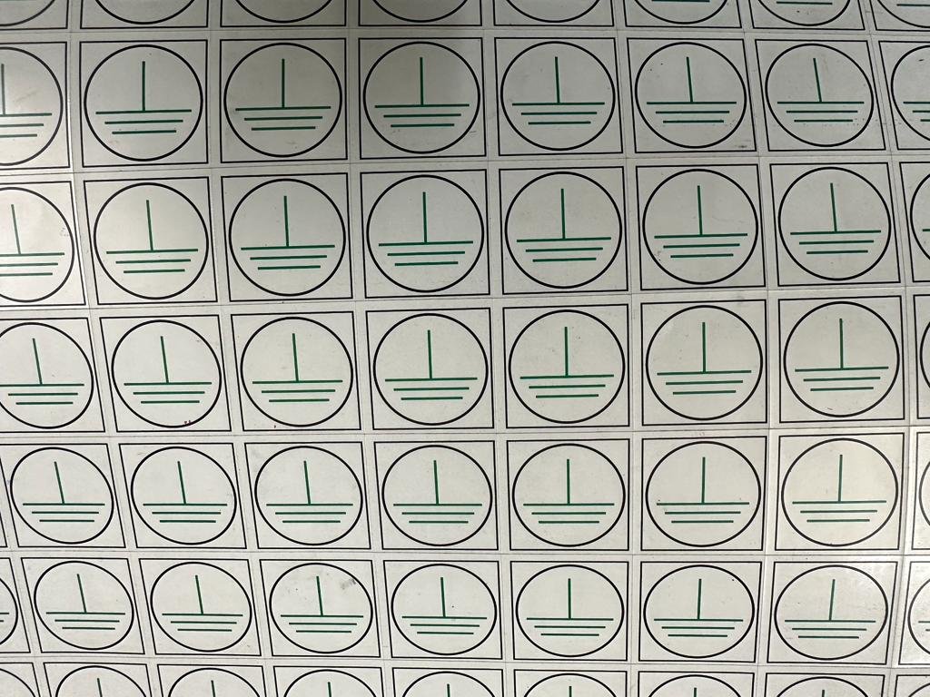 EARTHING STICKER